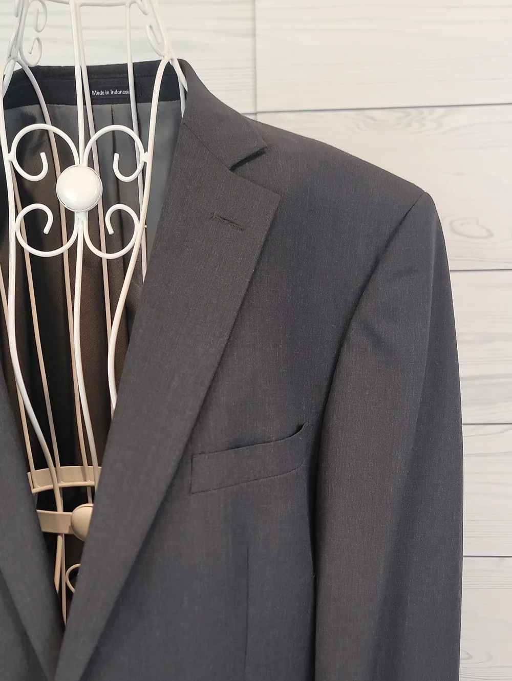 Wilke Rodriguez Men's Black Two-Button Suit Blazer - Charcoal Grey Size 46L
